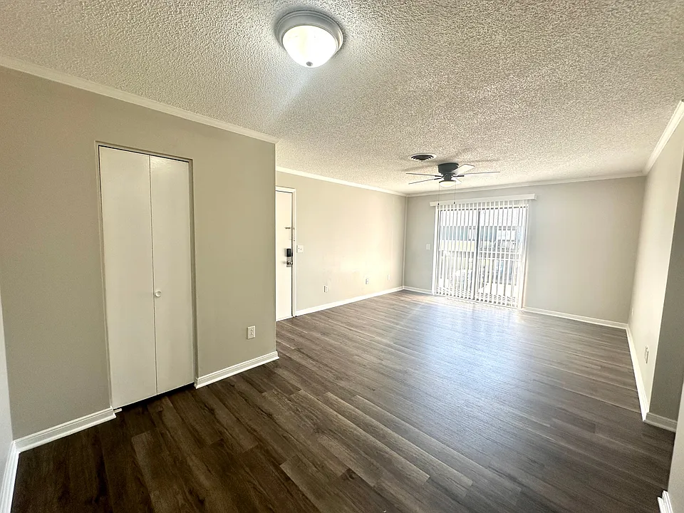 350 Byron Rd #2B