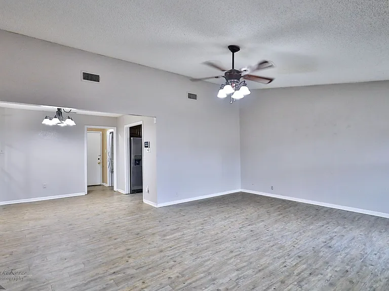 1734 Bob White Ct — Photo 21