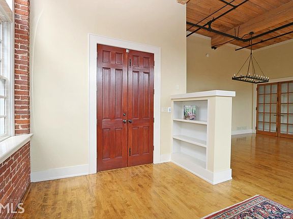 4th image of 472 N Sessions St NW Ste 2