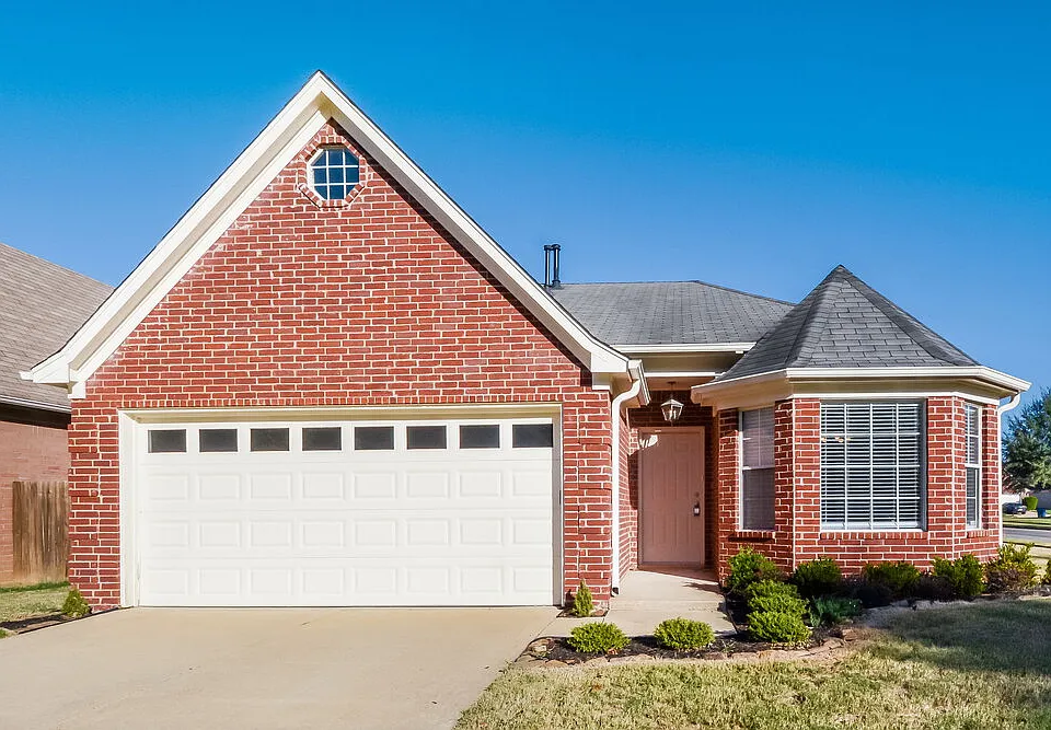 8334 Regal Bend Dr