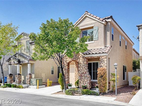 3rd image of 8221 Shaded Arbors St