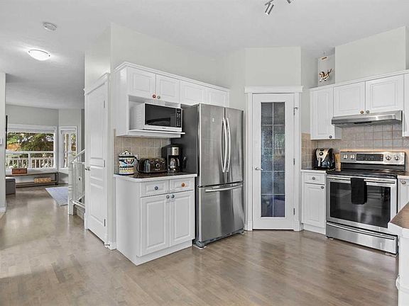 4th image of 3408 N 16th St SW