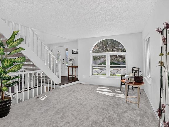 3rd image of 16392 E Hialeah Drive