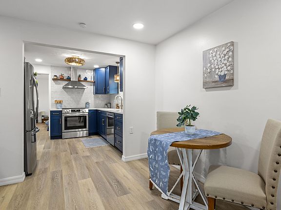 5th image of 1016 24th Ave N #2