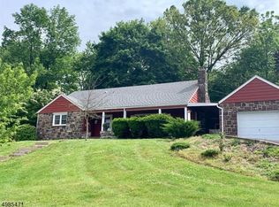 10 Hillside Ave, Milford, NJ 08848