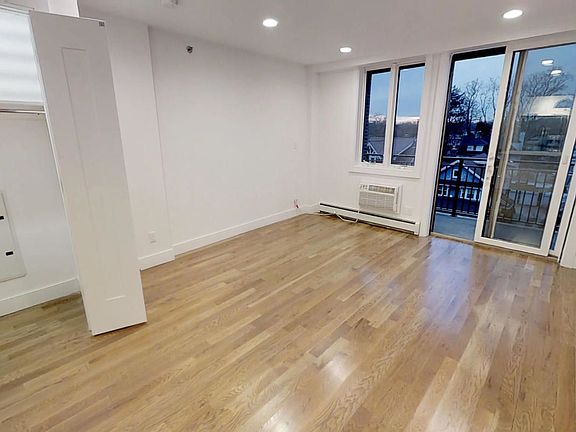 5th image of 991 Ocean Ave Unit 4-B
