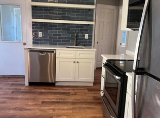 6 Pepin Ave #2, Easthampton, MA 01027