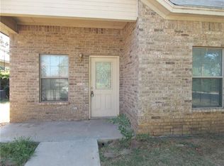 1101 Cates St UNIT B, Bridgeport, TX 76426