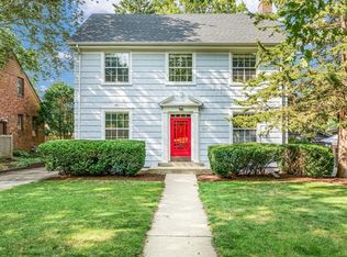 1010 W Charles St, Champaign, IL 61821