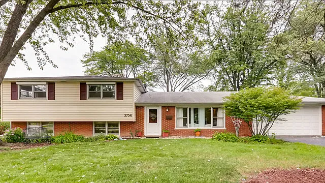 3754 Lindenwood Ln photo 1