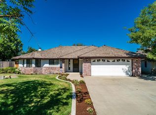 385 Fairview Dr, Lemoore, CA 93245