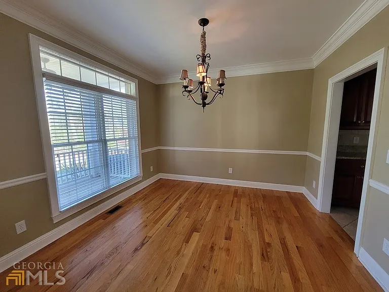 125 Farmington Dr — Photo 6