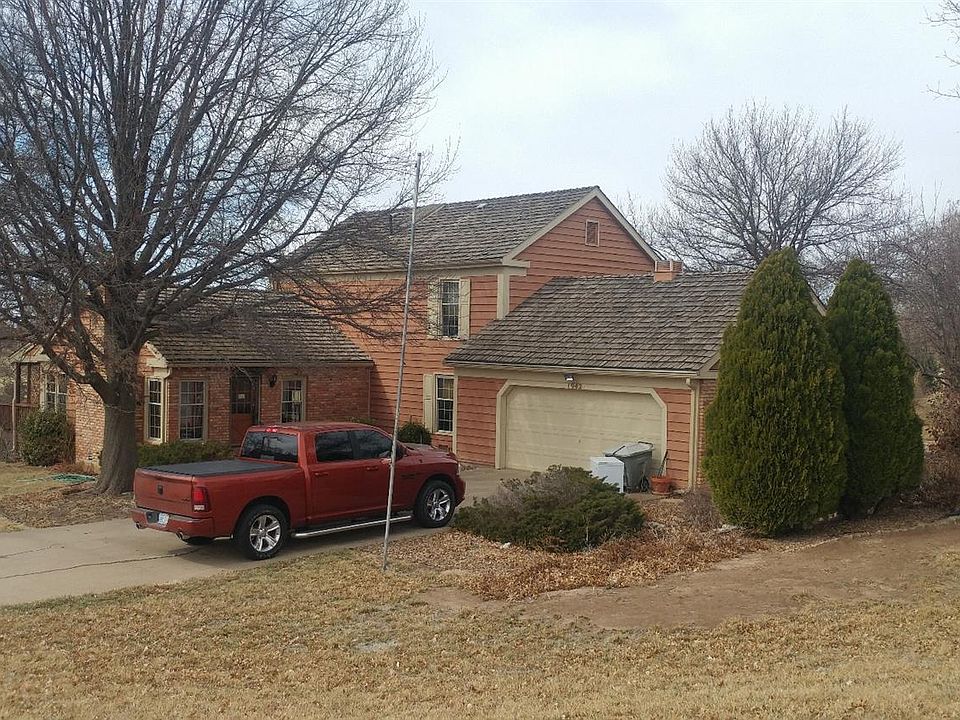 1st image of 1942 Valley View Dr
