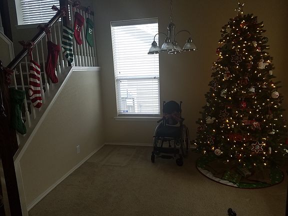 Formal Dining/Flex Room