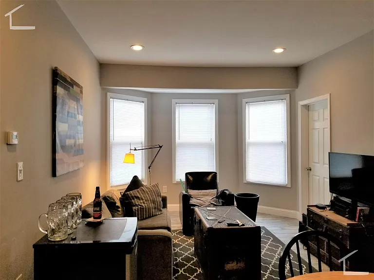 77 Linden St #1 — Photo 9