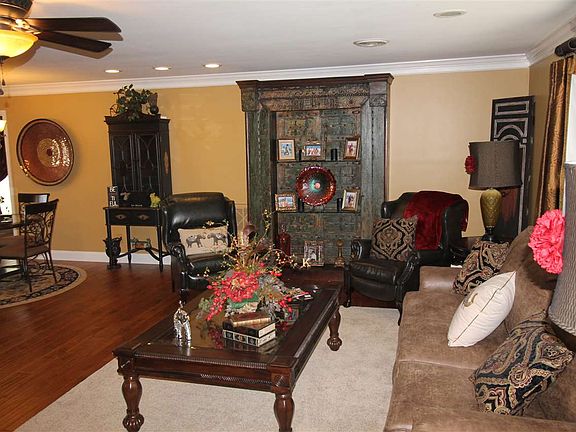 5th image of 245 Audubon Dr