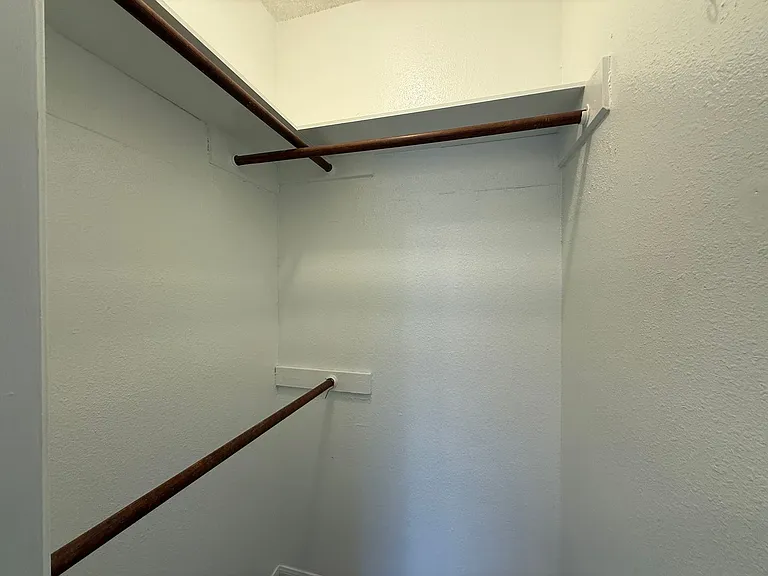 203 E 31st St #101 — Photo 15