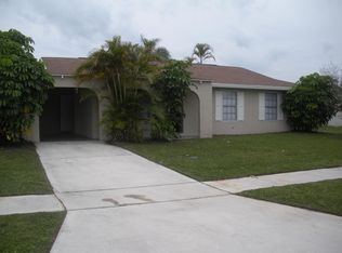 562 NE Solida Cir, Pt Saint Lucie, FL 34953