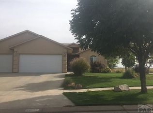 3538 Raccoon Ln, Pueblo, CO 81005