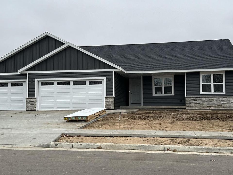 1st image of 425 Alyssa STREET