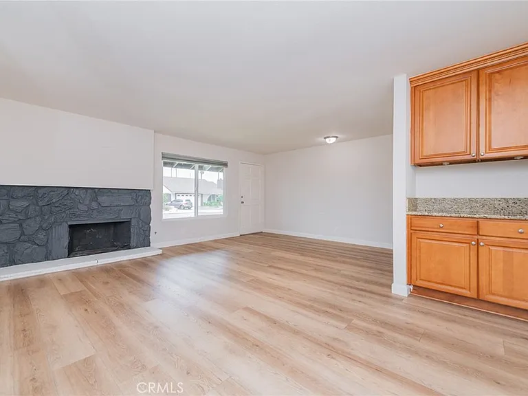 16752 Leafwood Cir — Photo 5
