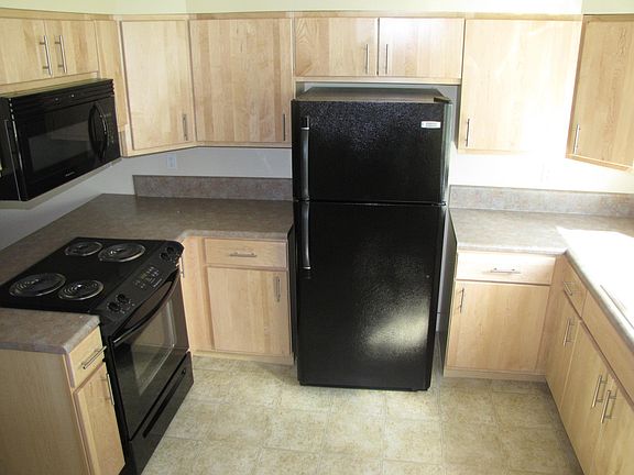 3rd image of 5229 Olympic Dr NW Unit J