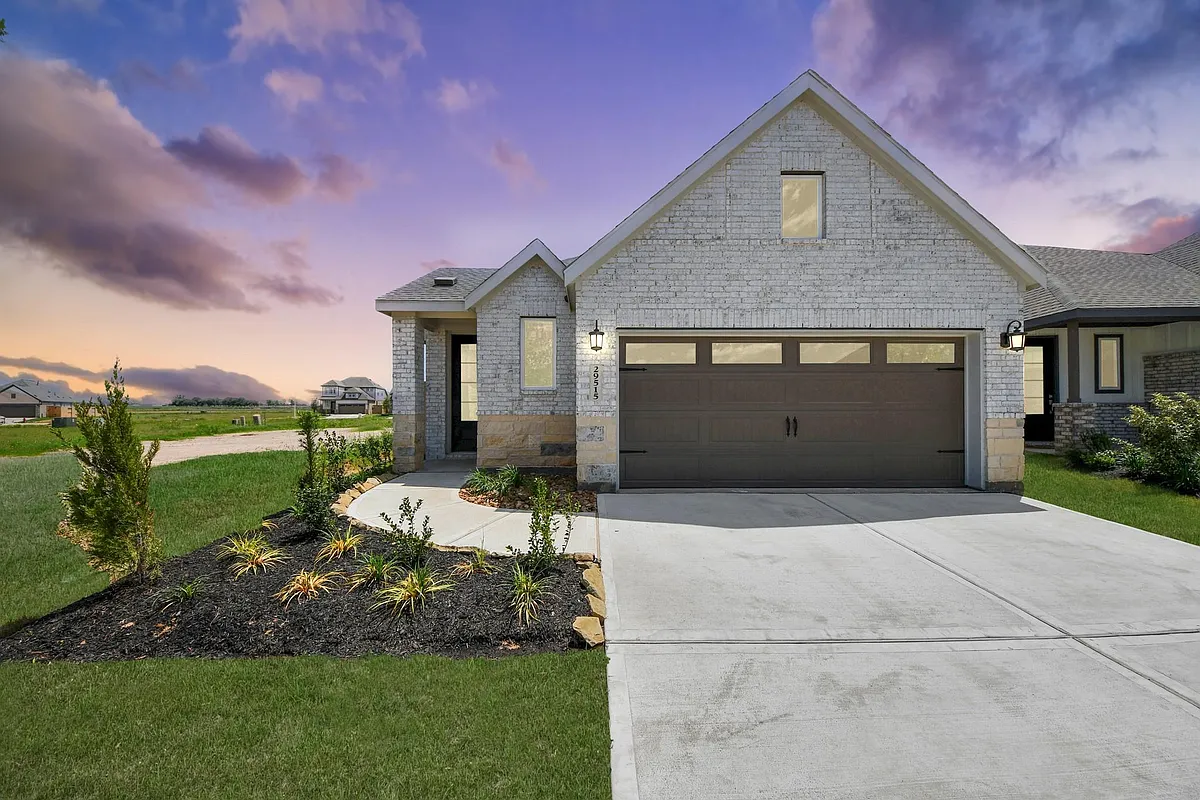 Building Photo - 29515 Pondview Dr