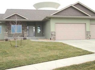 3416 Montgomery Cir, Marion, IA 52302