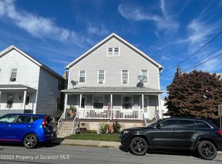 109 E 111 Grove St, Taylor, PA 18517