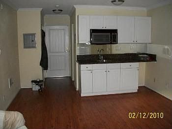4th image of 1021 Scott St APT 131