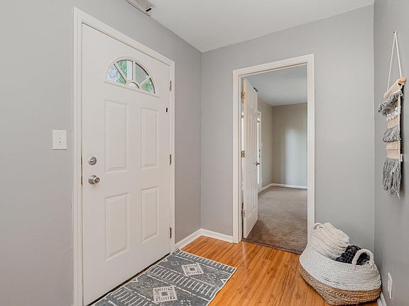 4th image of 2305 Maryland Ave #A