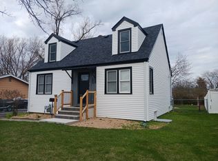 505 N Douglas Ave, Villa Park, IL