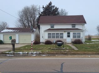 905 Walton Rd, Dixon, IL 61021