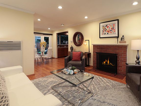 4th image of 859 Harpster Dr