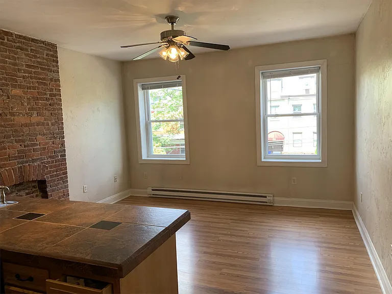 219 S Fairmount St #4 — Photo 9