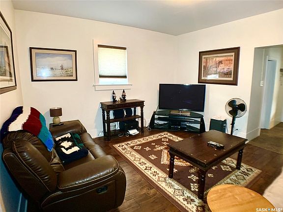 2nd image of 2308 Montreal St #1
