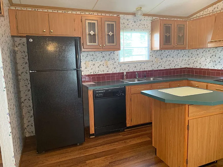 1286 Country Club Rd — Photo 16