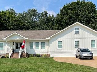 4823 Rolling Meadows Ln, Signal Mountain, TN 37377