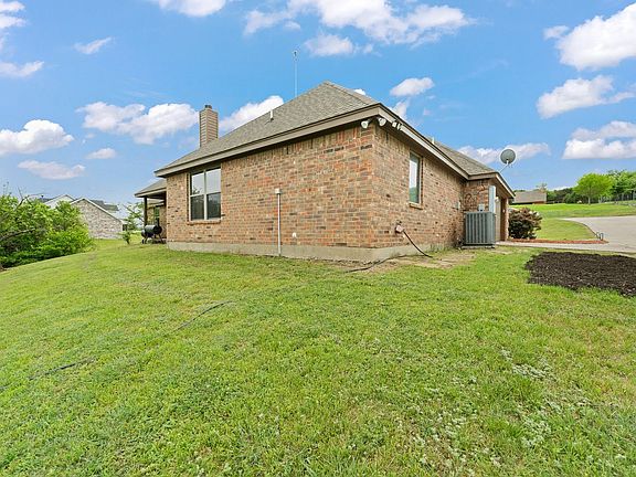 5th image of 439 Stone Mountain Ct