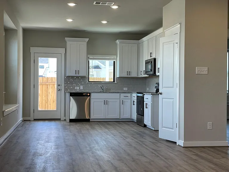 147 Waterside Rd #A — Photo 16