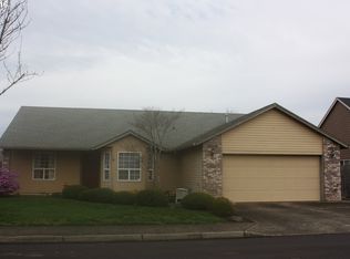 304 SE 10th Ave, Canby, OR 97013