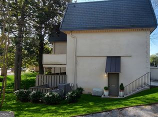 64 Chaumont Sq NW, Atlanta, GA 30327