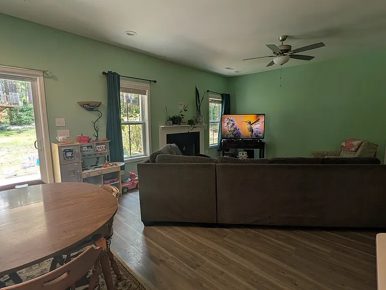 170 Lakeview Dr — Photo 16