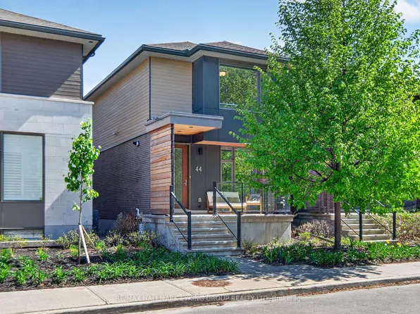 44 Telmon St, Ottawa, ON K1S 5P7