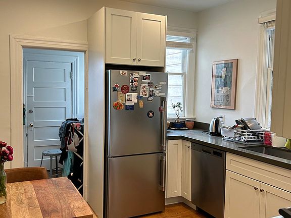 2nd image of 1678 Grove St APT 5