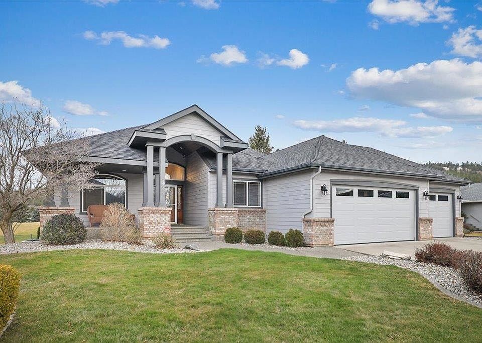 1st image of 24314 E Pinehurst Ln