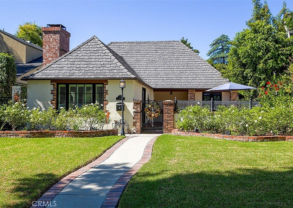 1st image of 847 Victoria Dr