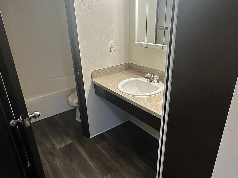 Westwood Apartments — Photo 11