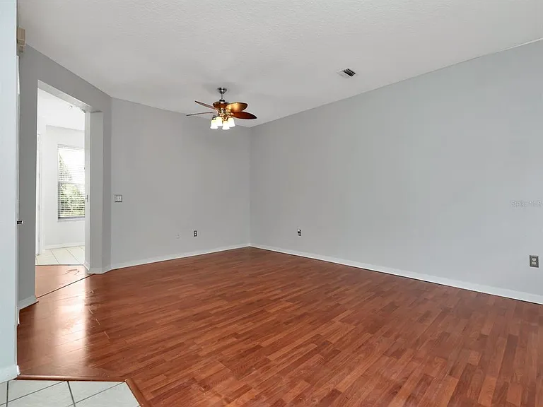 34902 Teeview Ln — Photo 3