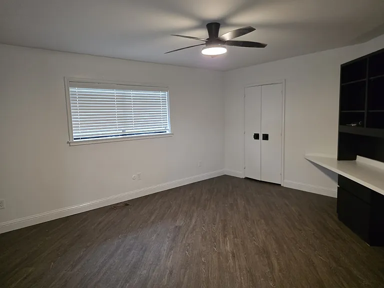 1002 W Bear Creek Rd — Photo 15